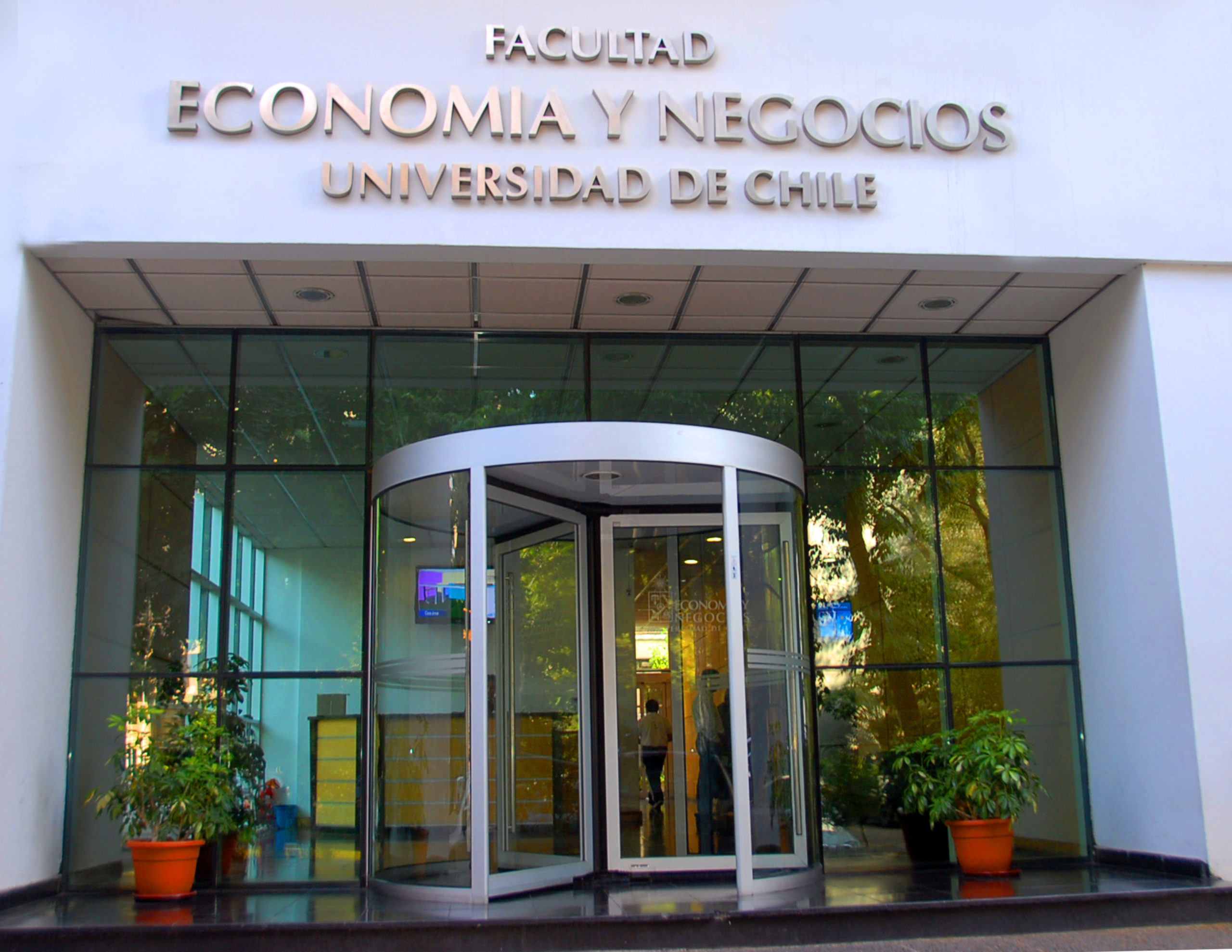 Potencia tus conocimientos con el sello de calidad de la Universidad de