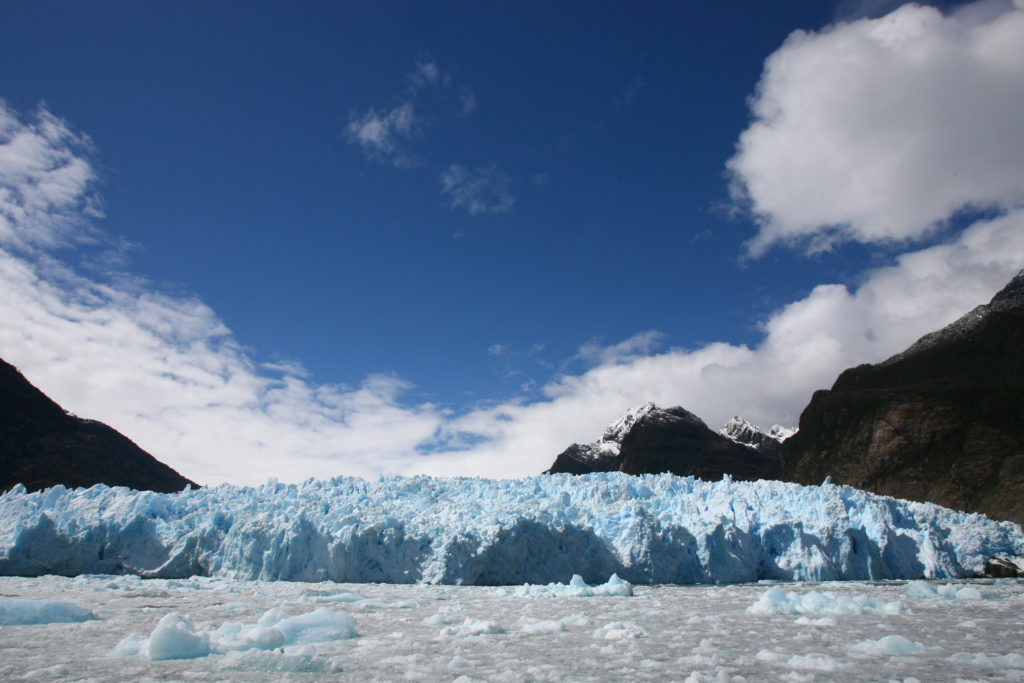 Vista del Glaciar San Rafel en la Patagonia chilena.