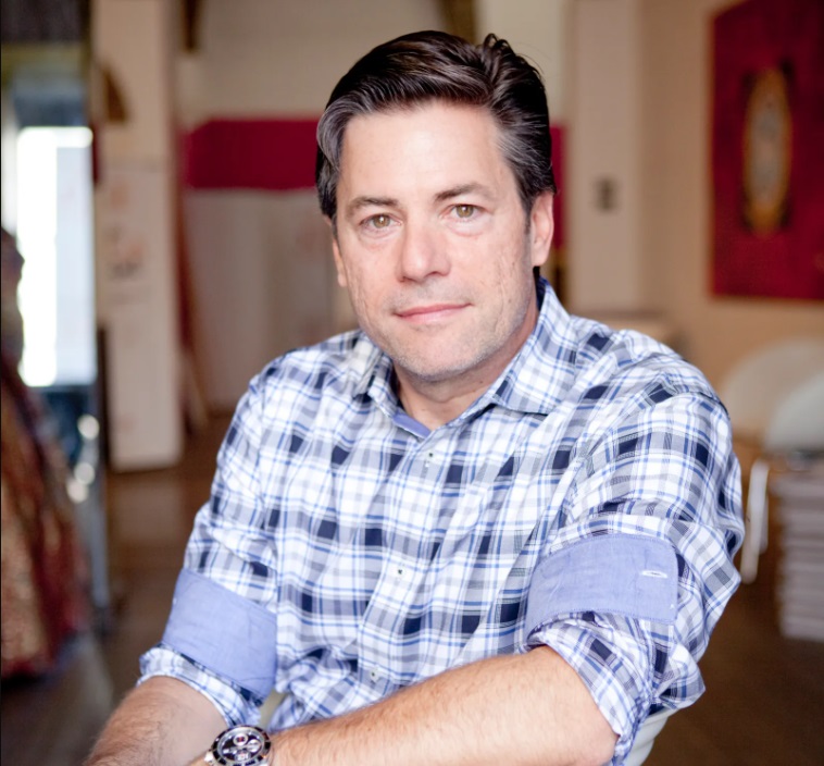 J. R. Moehringer la pluma detrás de “Spare”, la controversial