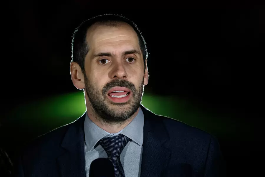 Defensa de Grau: Aprobar una AC de este tipo debilitaría la 
