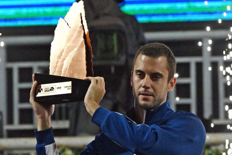 Laslo Djere, último campeón del ATP Santiago en 2025.
