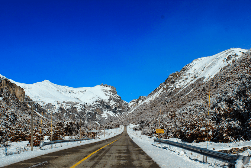 Vista en la carretera del Parque Nacional Cerro Castillo.