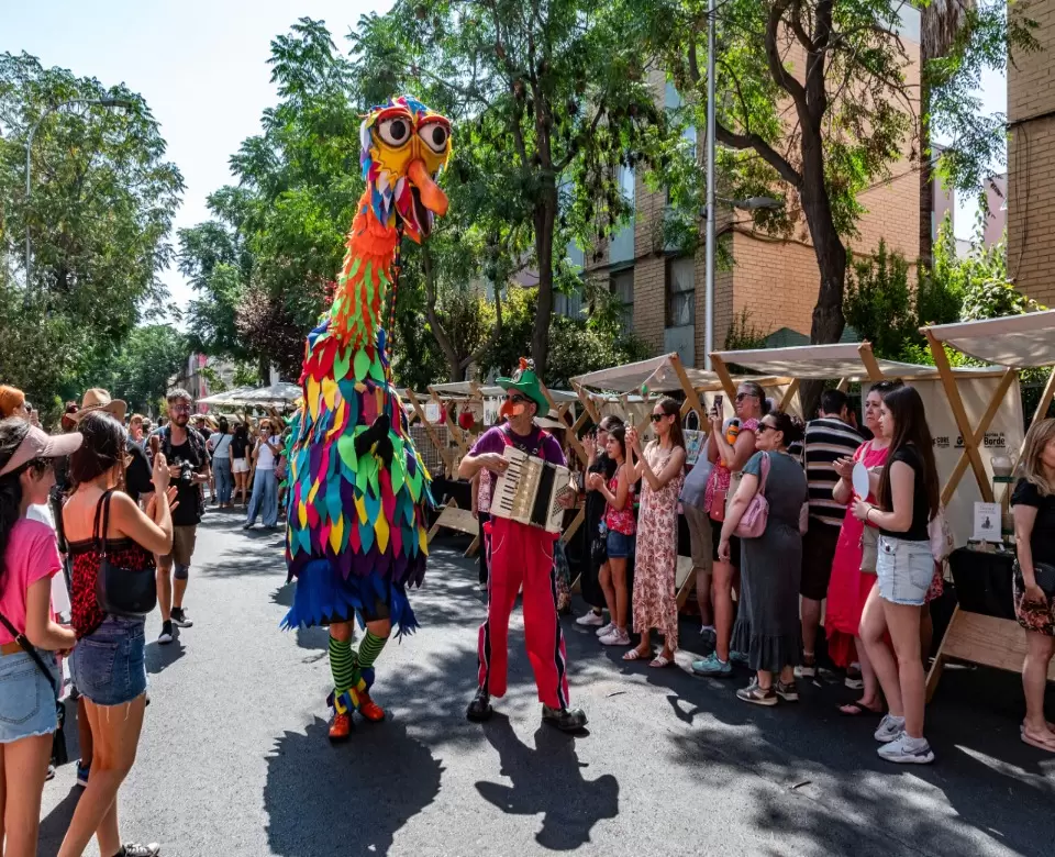 Qué hacer en Santiago: panoramas para abril con festivales, talleres y cultura