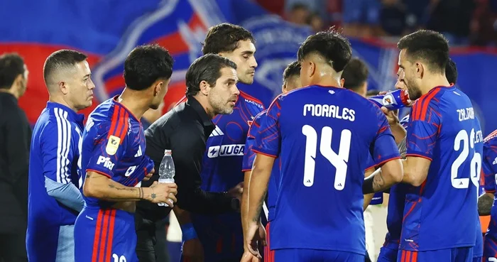 Fernando Gago y el equipo de la U