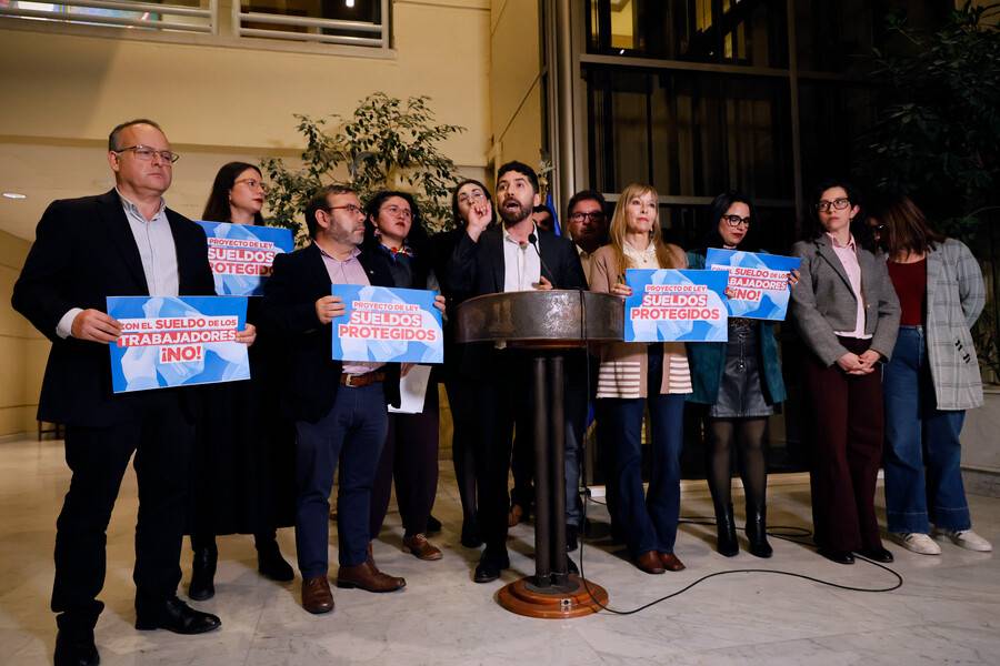 Deudas CAE: Diputados opositores impulsan proyecto