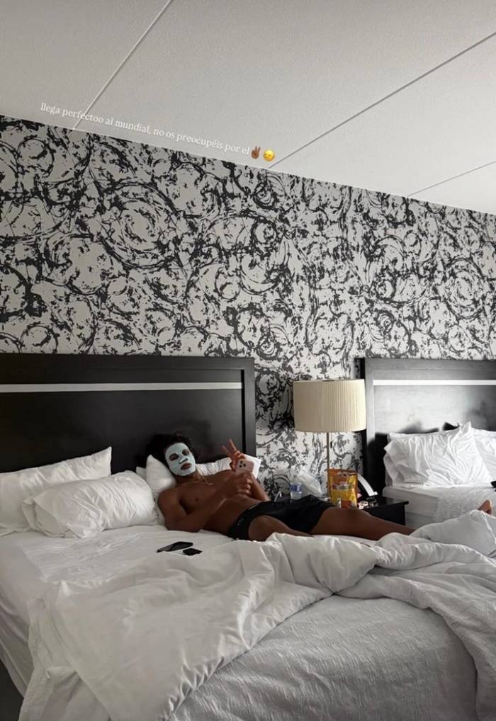 La imagen compartida por la pareja de Lamine Yamal en sus historias de Instagram.